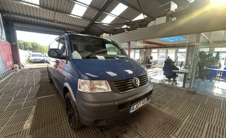 2007 Volkswagen Transporter Transporter T30 102 TDI LWB – RJ07YDT