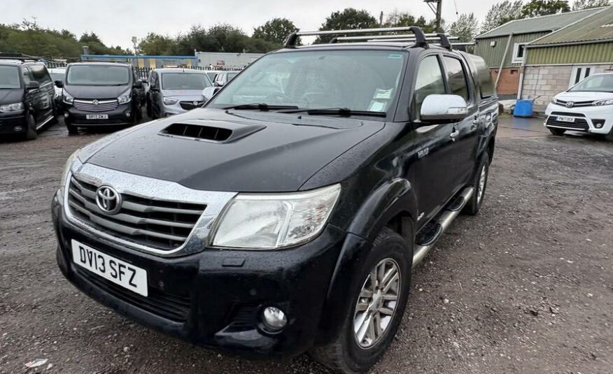 2013 Toyota Hilux HI-Luxury Invincible D-4D 4×4 Double Cab Auto – DV13SFZ