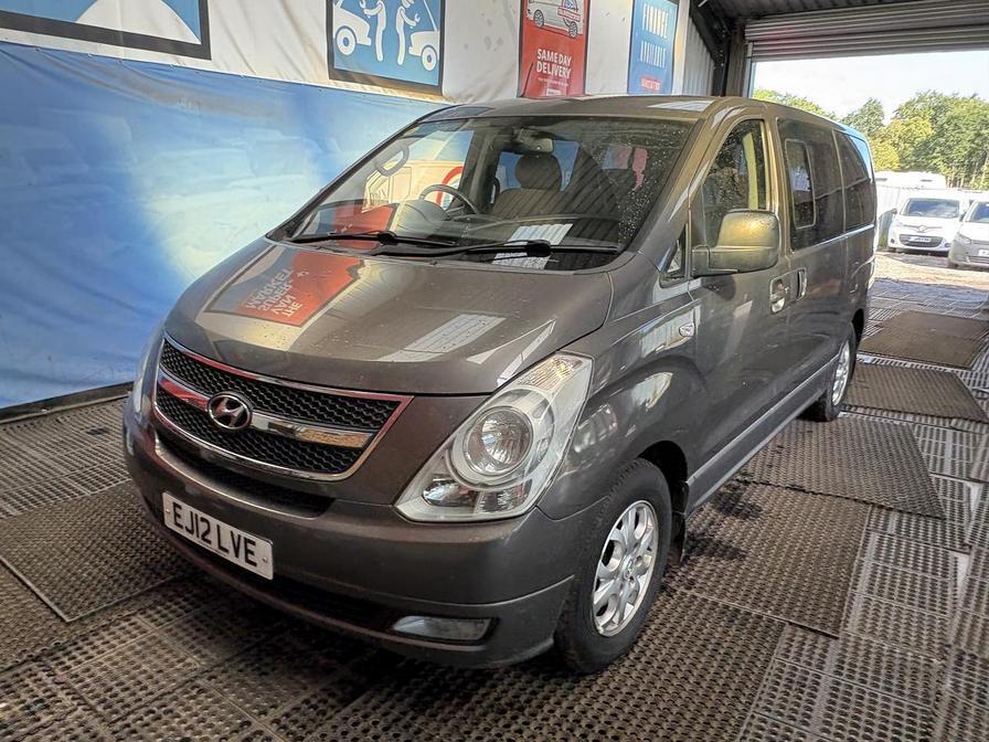 2012 Hyundai i800 i800 Style CRDi Auto – EJ12LVE