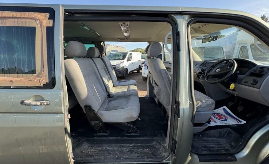 2009 Volkswagen Transporter Transporter Shuttle SE 174 LWB – WX09JHF