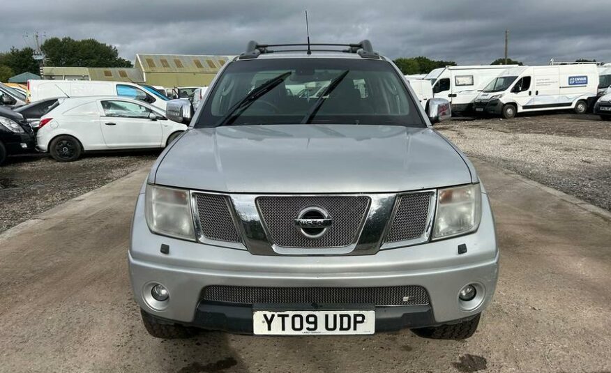 2009 Nissan Navara Navara Aventura Double Cab dCi Auto – YT09UDP
