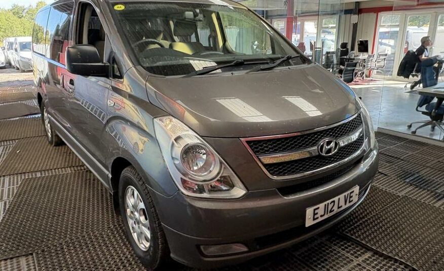 2012 Hyundai i800 i800 Style CRDi Auto – EJ12LVE