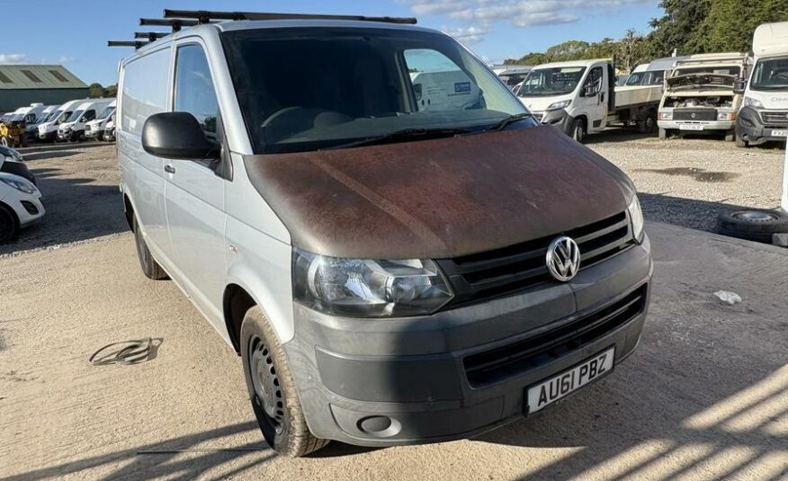 2011 Volkswagen Transporter Transporter T28 102 TDI SWB – AU61PBZ