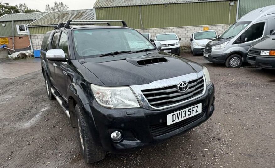 2013 Toyota Hilux HI-Luxury Invincible D-4D 4×4 Double Cab Auto – DV13SFZ