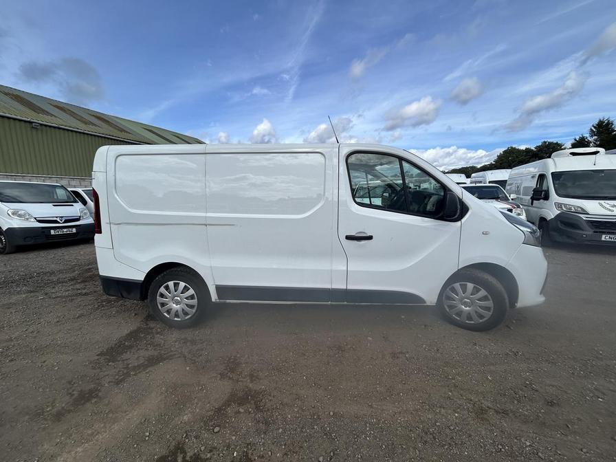 2015 Renault Trafic Trafic SL27 Business+ dCi – EA15BVT