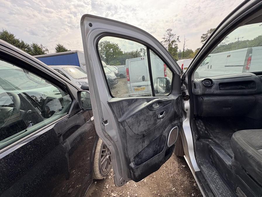 2015 Vauxhall Vivaro Vivaro 2900 Sportive CDTi – DV65MLO