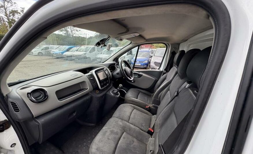 2017 Renault Trafic Trafic LL29 Sport Nav Energy dCi – FE67GYT