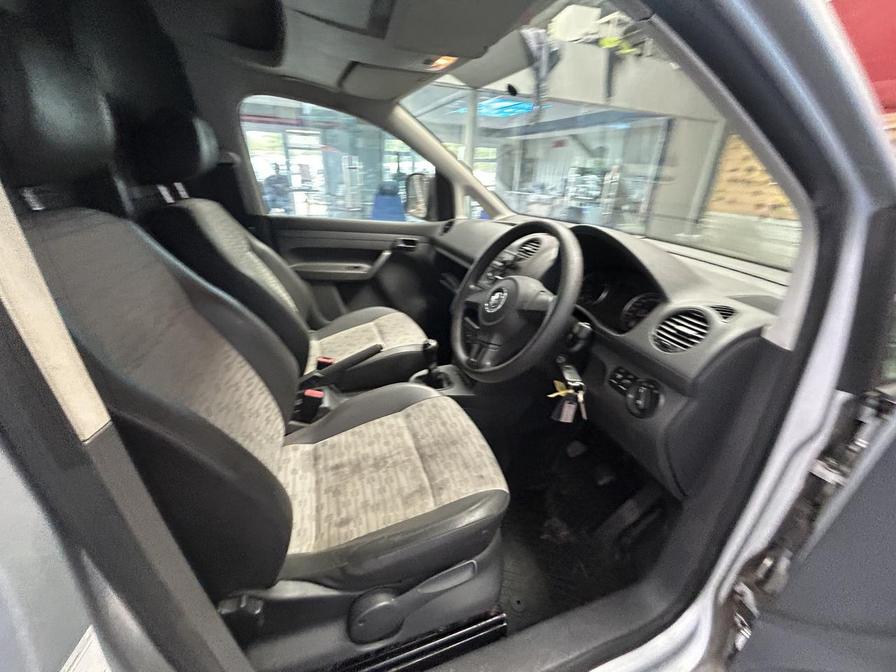 2013 Volkswagen Caddy MaxI Caddy Maxi C20 TDI – DN13VSM