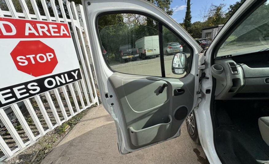 2011 Vauxhall Vivaro Vivaro  2700 CDTI SWB – YS60OHX
