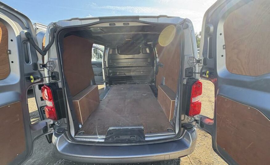 2021 Vauxhall Vivaro Vivaro F2700 Sportive S/S – CP71NFA