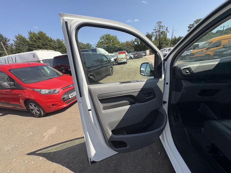 2018 Citroen Dispatch Dispatch 1400 Enterprise Blue HDi S/S – WF18HNW