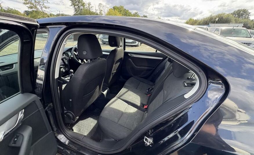 2014 Skoda Octavia Octavia SE TDI CR – FV14XKC