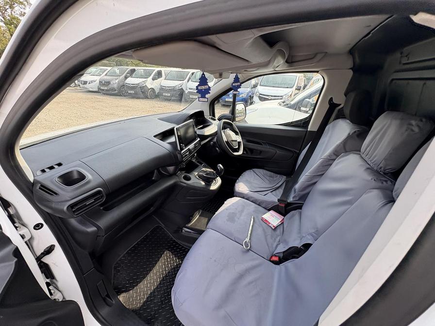 2021 Peugeot Partner Partner Professional L1 Blue HDi – NY21DLU