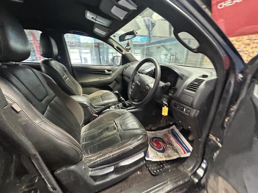 2015 Isuzu D-Max D-Max Blade Double Cab Twin T TD – GD15RWE