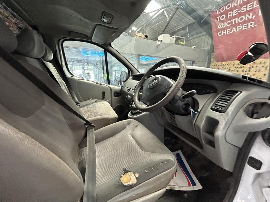 2004 Vauxhall Vivaro Vivaro 2700 Dti SWB – YD54FUW