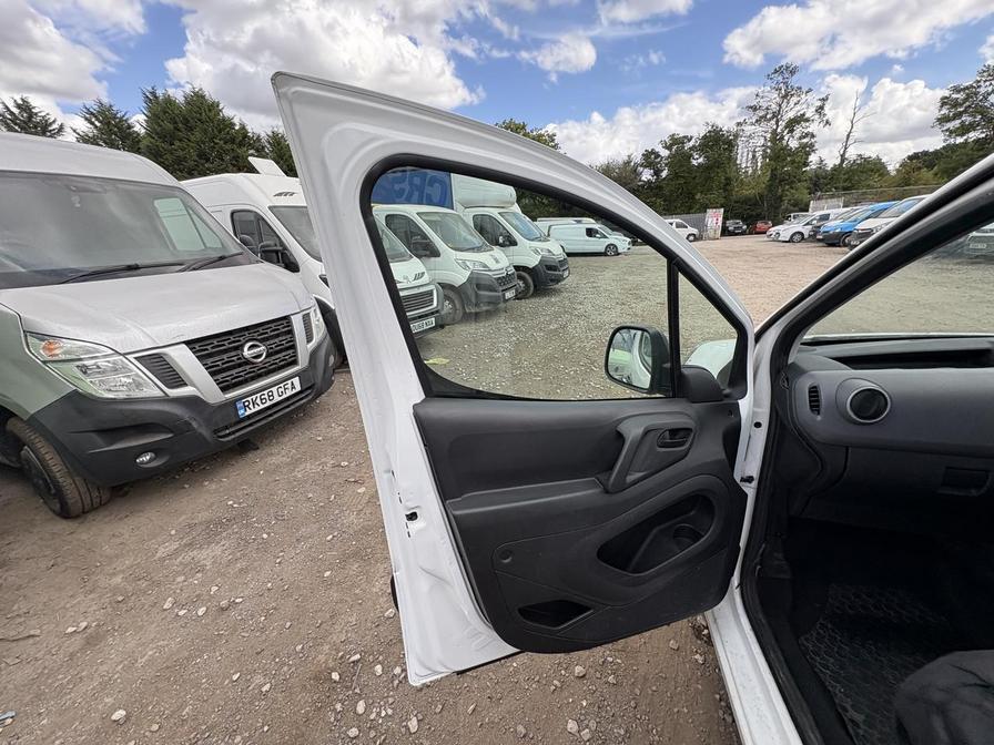 2017 Citroen Berlingo Berlingo 625 Enterprise Blue HDi – BJ67XTE