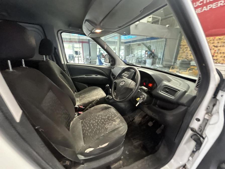 2018 Vauxhall Combo Combo 2300 CDTi – SA18RXS