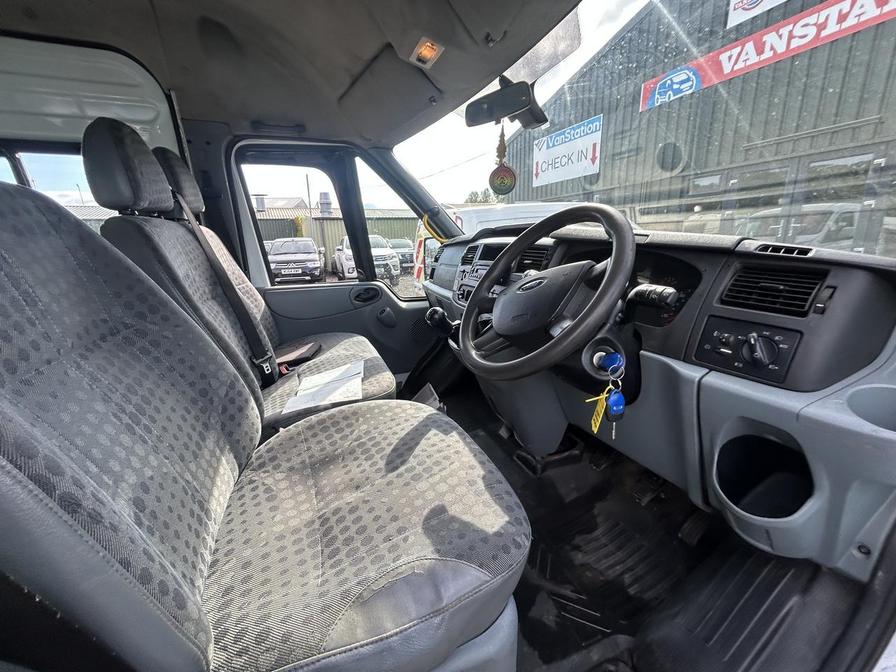 2007 Ford Transit Transit 100 15-Seat RWD – FY07WRT