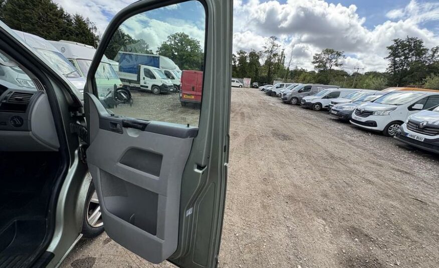 2009 Volkswagen Transporter Transporter Shuttle SE 174 LWB – WX09JHF