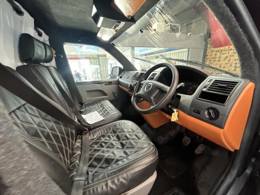 2007 Volkswagen Transporter Transporter T30 102 TDI LWB – RJ07YDT