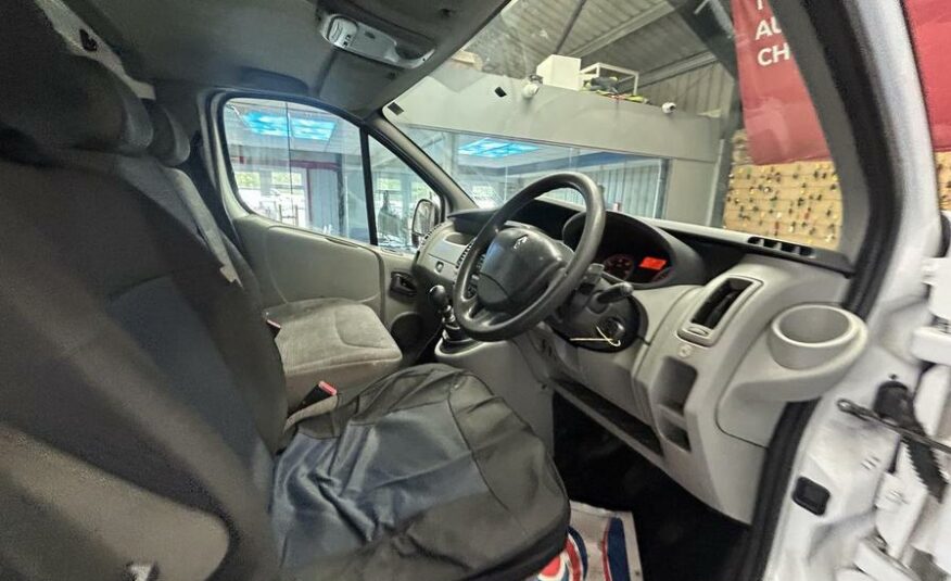 2012 Renault Trafic Trafic SL27 DCI – SG12AZR