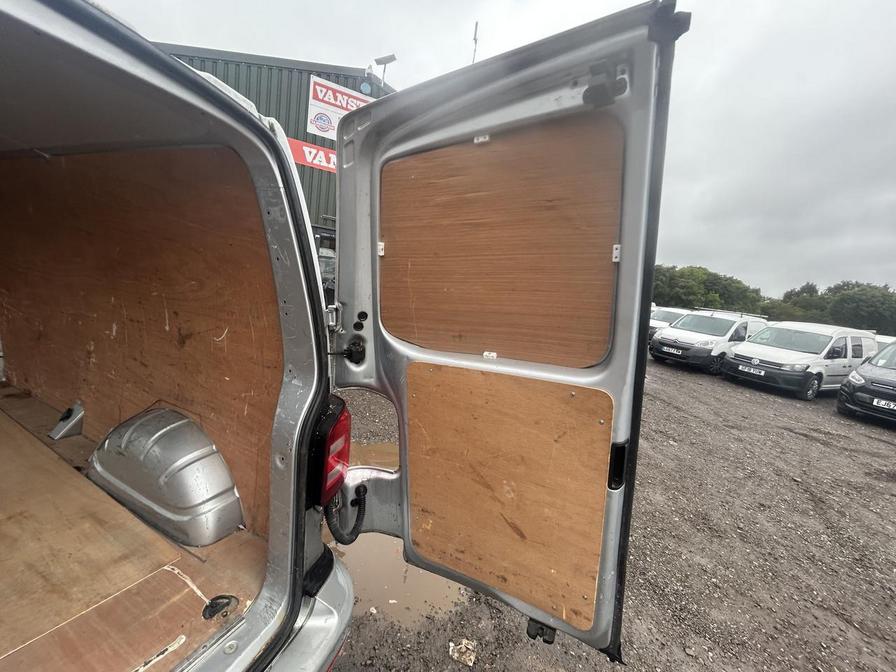 2017 Volkswagen Transporter Transporter T30 Highline TDI BlueMotion Technology – LT67NPE