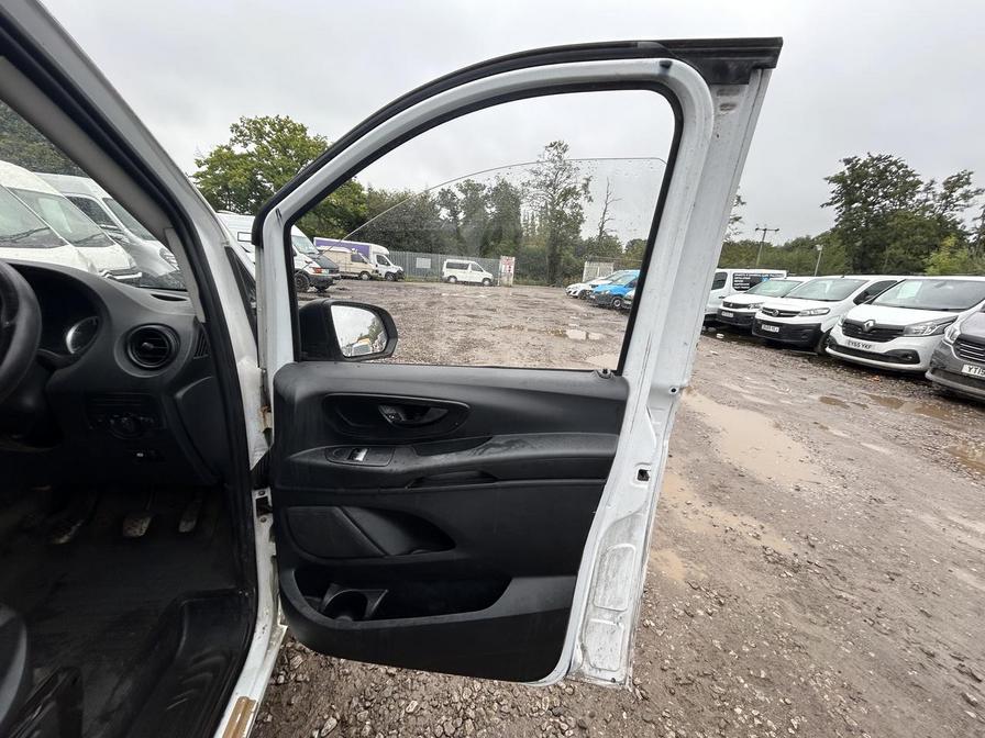 2015 Mercedes-Benz Vito Vito 111 CDi – DF65CYW