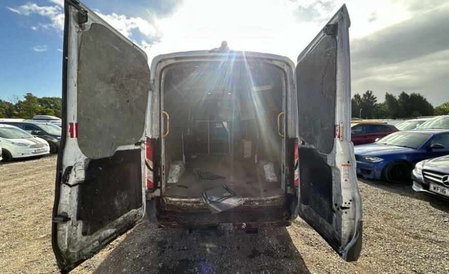 2015 Ford Transit Transit 350 – LM15YKP