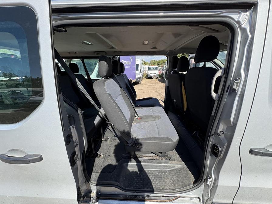 2016 Vauxhall Vivaro Combi Vivaro Combi CDTi S/S – DY66UXW