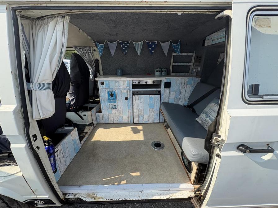 1990 Volkswagen Transporter Transporter TD 5 Diesel – H629KVW