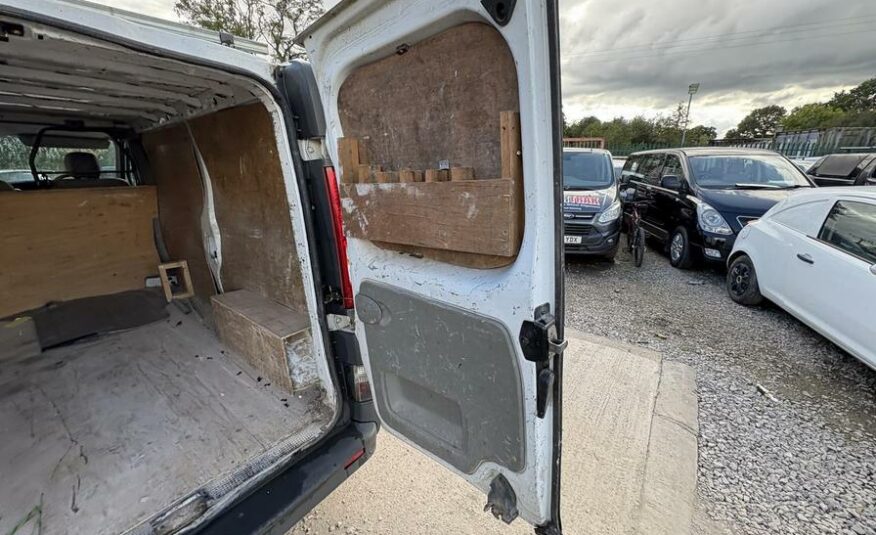 2010 Vauxhall Vivaro Vivaro  2900 CDTI LWB – FP59KKM