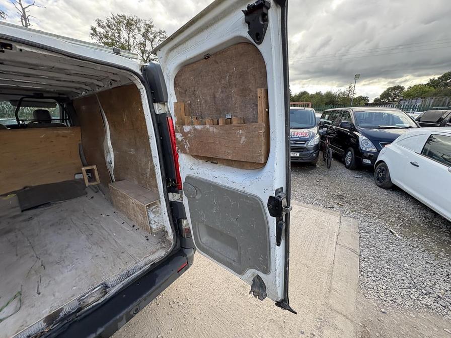 2010 Vauxhall Vivaro Vivaro 2900 CDTI LWB – FP59KKM