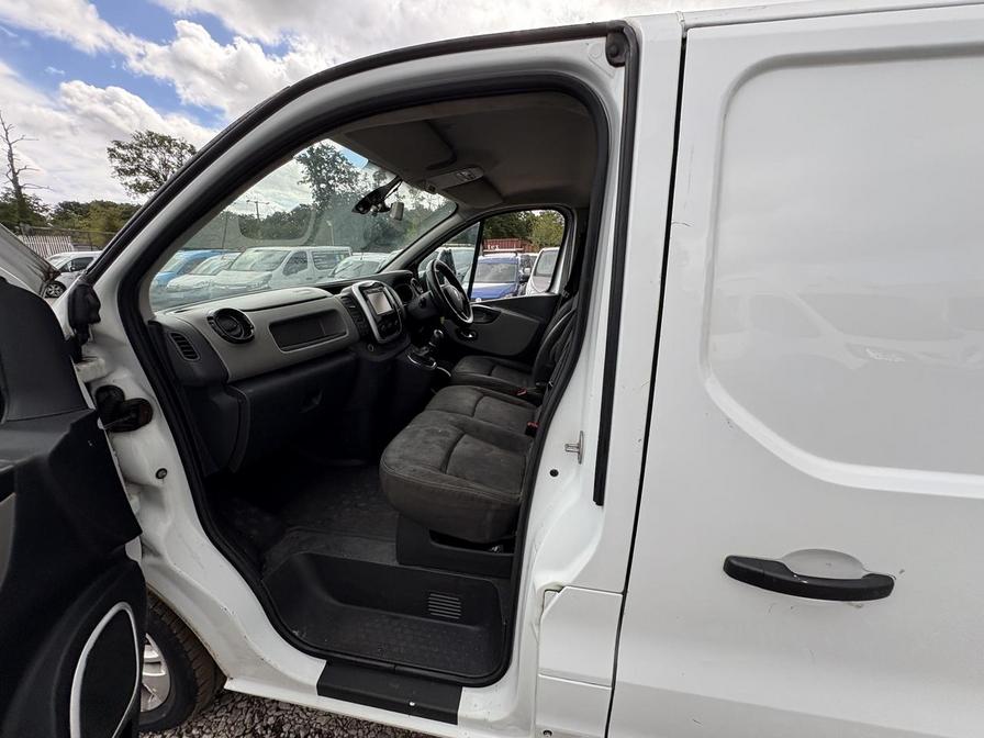 2017 Renault Trafic Trafic LL29 Sport Nav Energy dCi – FE67GYT