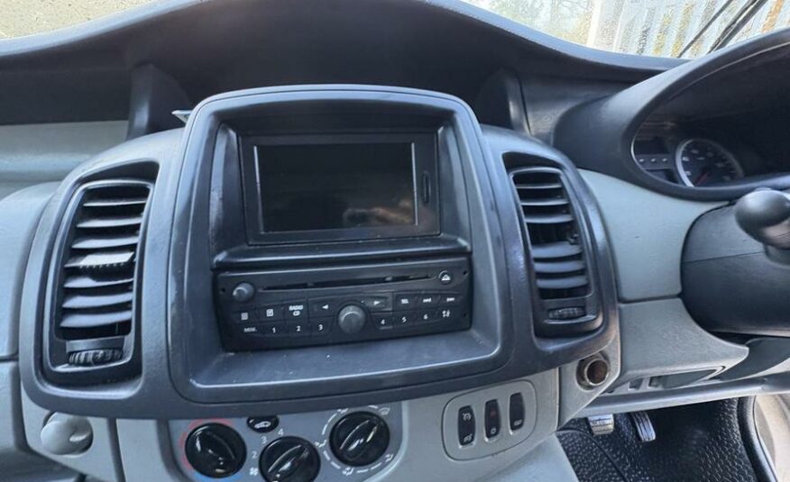 2013 Renault Trafic Trafic SL29 DCI – HN13EZD
