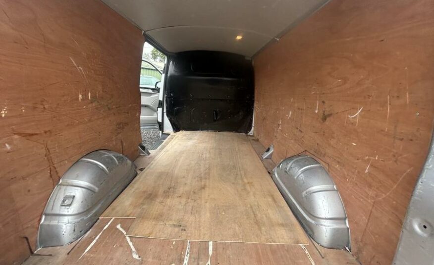 2017 Volkswagen Transporter Transporter T30 Highline TDI BlueMotion Technology – LT67NPE