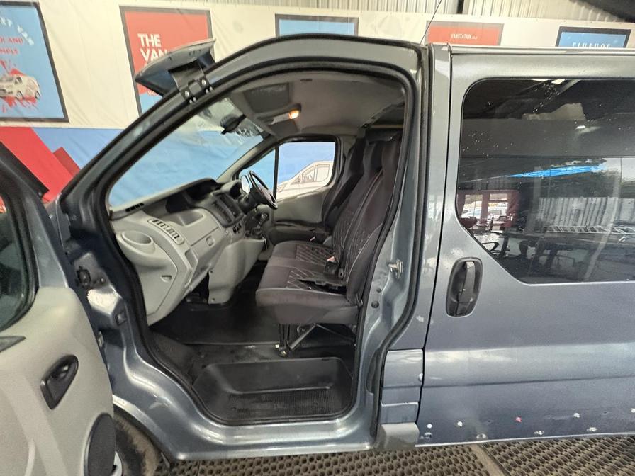 2014 Renault Trafic Trafic SL27 Sport DCI – GF14OUX