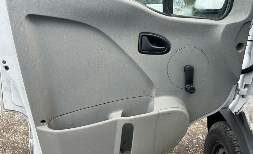 2008 Vauxhall Vivaro 2700 Sportive – LF58NYH