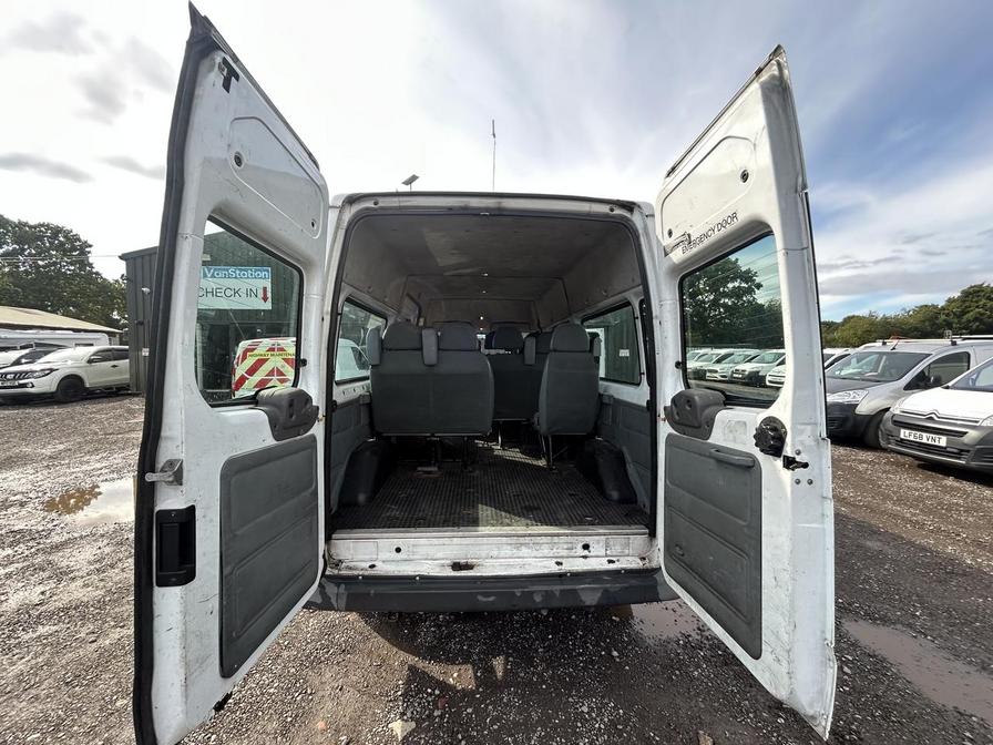 2007 Ford Transit Transit 100 15-Seat RWD – FY07WRT