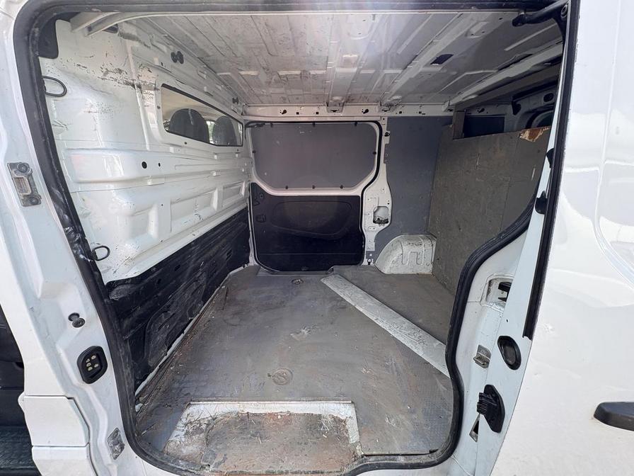 2015 Vauxhall Vivaro Vivaro 2900 Sportive CDTi – EO15LKL