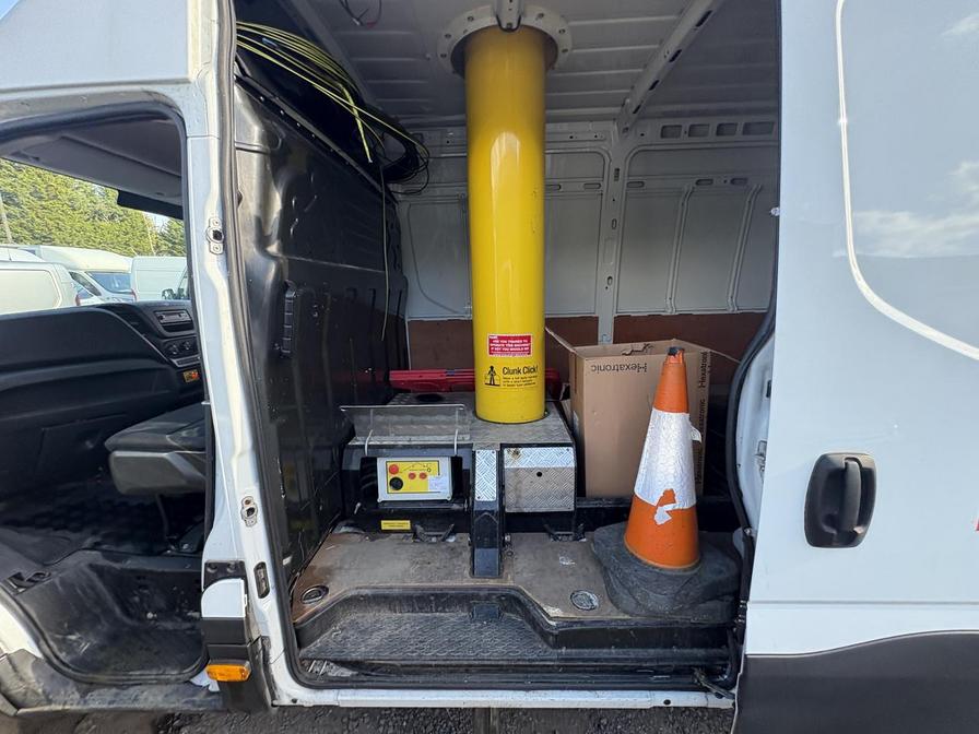 2015 Iveco Daily Daily 35S13 MWB – GM15MFU