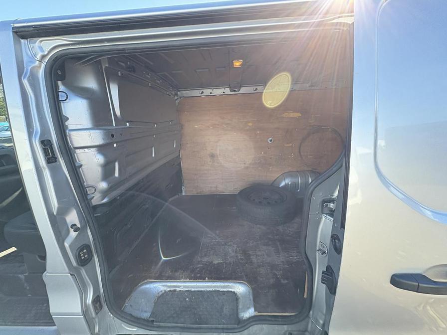2018 Vauxhall Vivaro Vivaro 2700 Sportive CDTI – KY18EVX