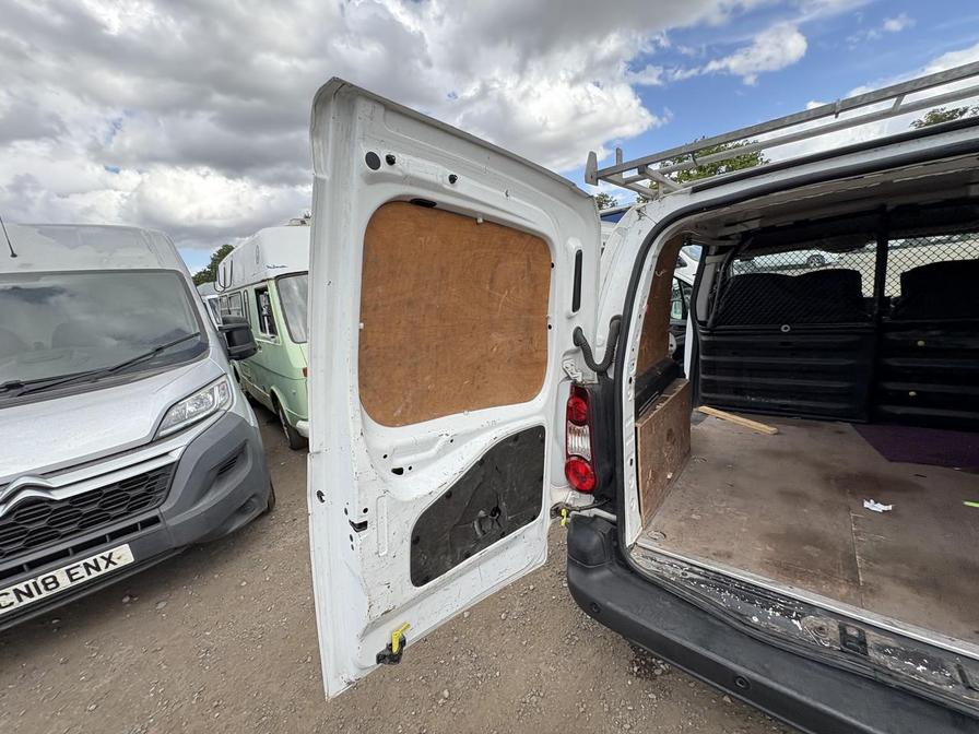 2017 Citroen Berlingo Berlingo 625 Enterprise Blue HDi – BJ67XTE