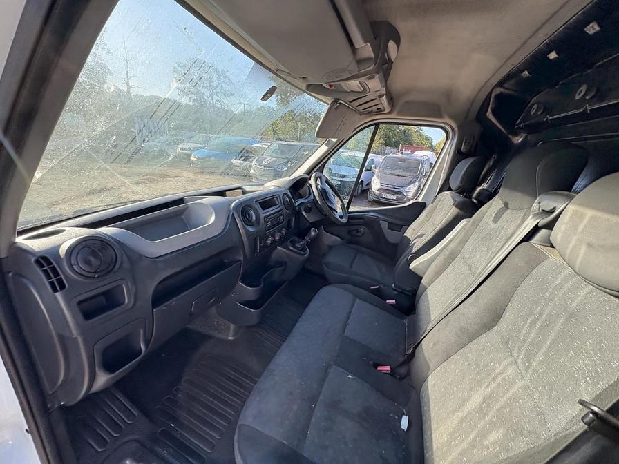 2015 Vauxhall Movano Movano F3500 L3H2 CDTI – DY65LXT