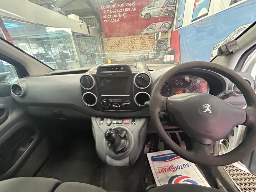 2016 Peugeot Partner Partner 850 Professional HDI – MX16XTF