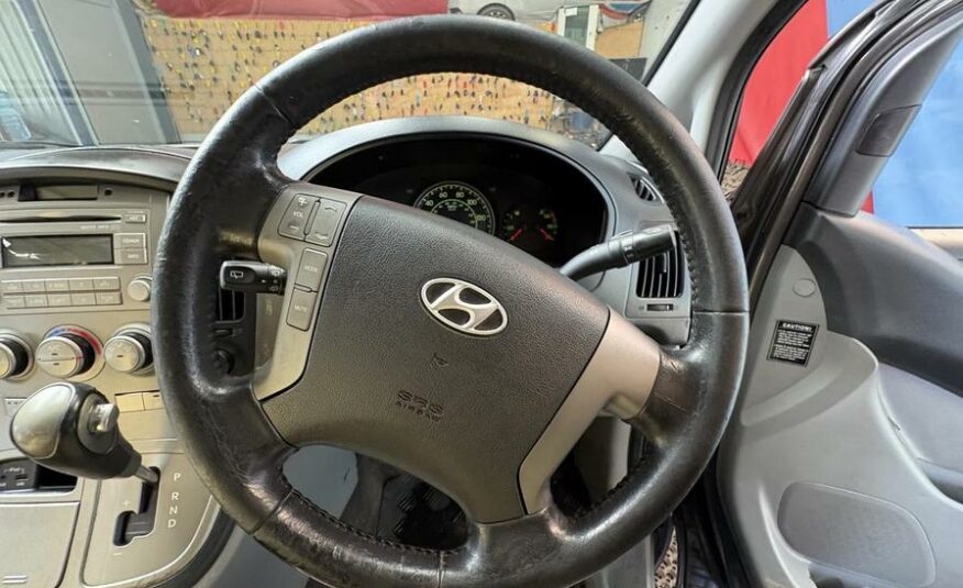 2012 Hyundai i800 i800 Style CRDi Auto – EJ12LVE