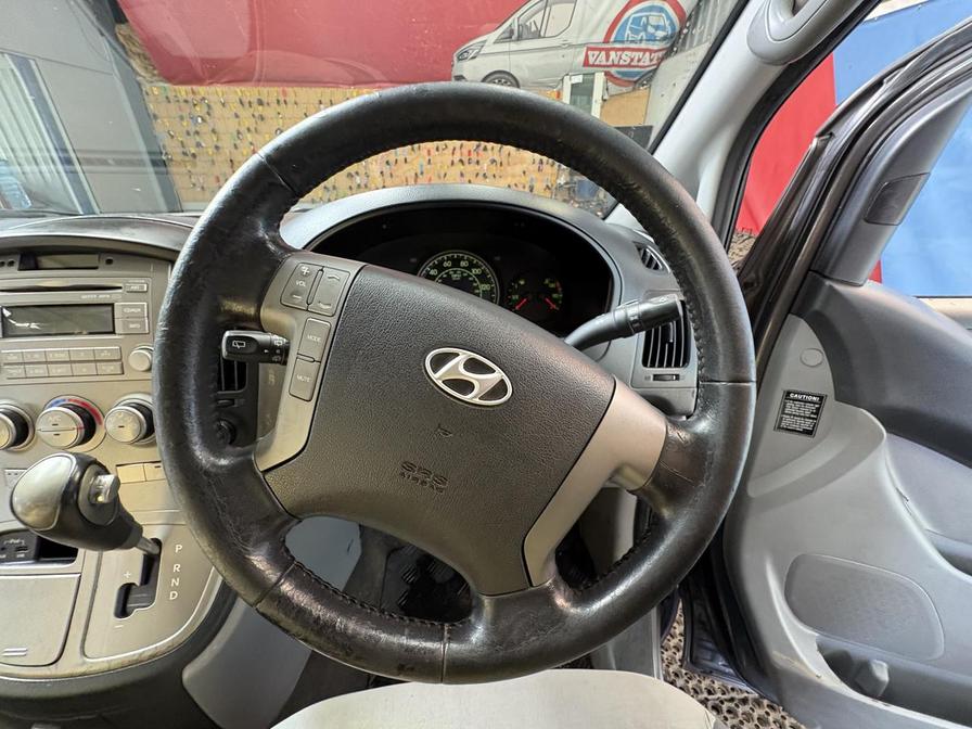 2012 Hyundai i800 i800 Style CRDi Auto – EJ12LVE