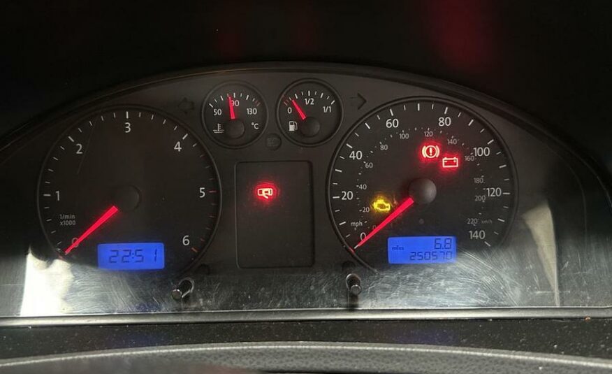 2009 Volkswagen Transporter Transporter Shuttle SE130 SWB – KX59CVL