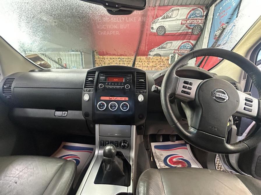 2013 Nissan Navara Navara Tekna dCi – PK63KHG