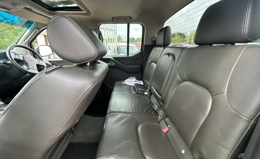 2009 Nissan Navara Navara Aventura Double Cab dCi Auto – YT09UDP