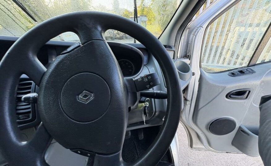 2013 Renault Trafic Trafic SL29 DCI – HN13EZD
